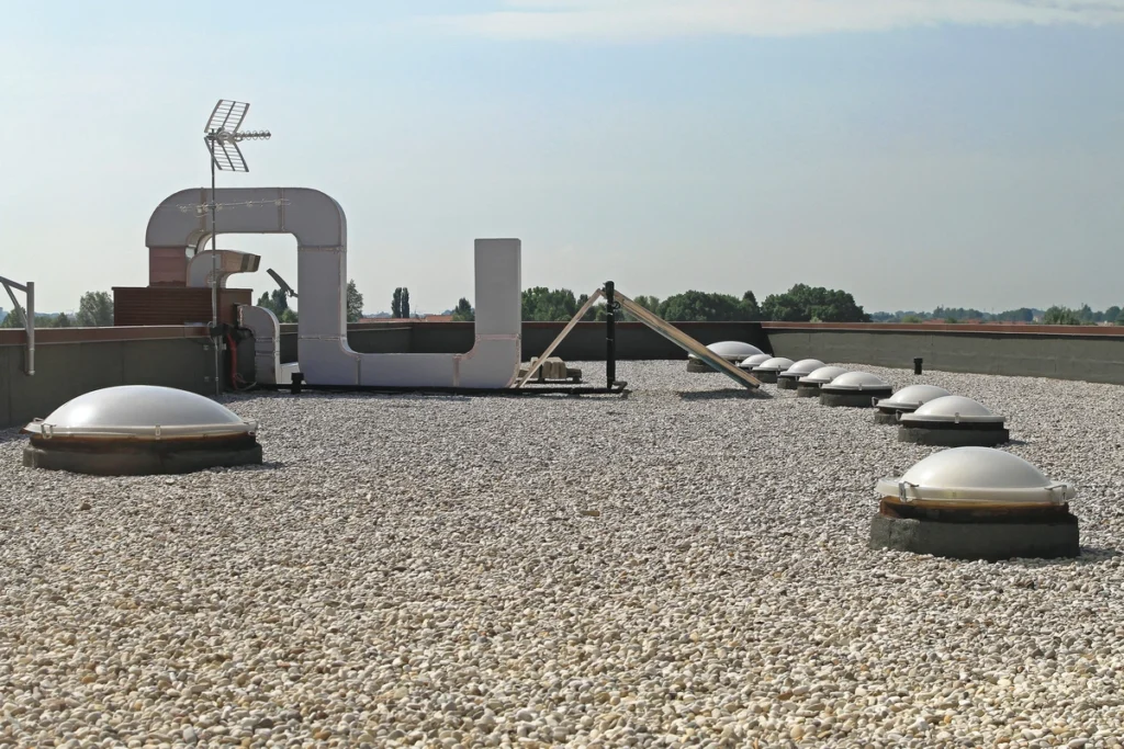 commercial roof-built-up roof